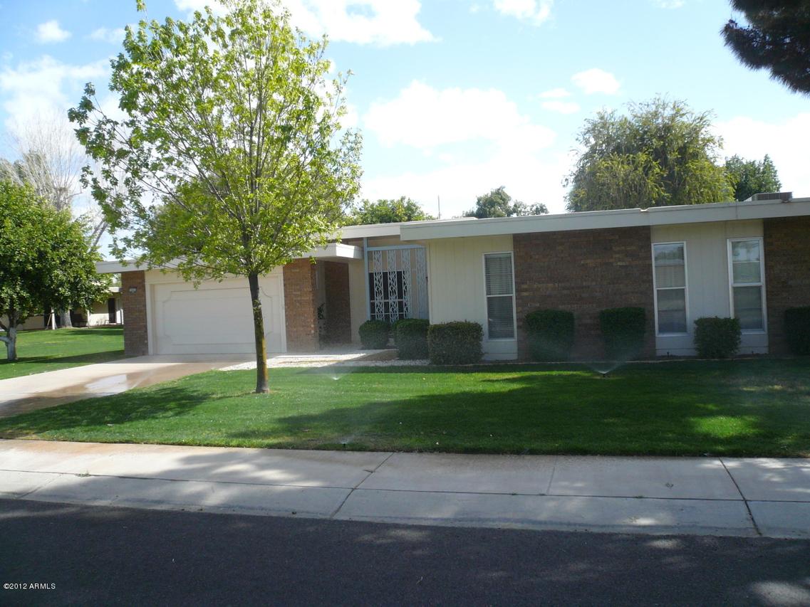 10025 W Highwood Ln., Sun City, AZ 85373