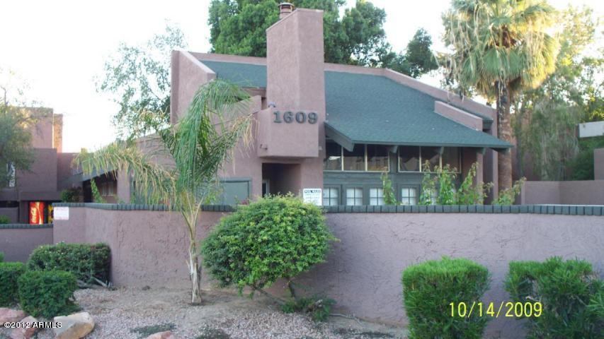 1609 W Glendale Ave. #208, Phoenix, AZ 85021