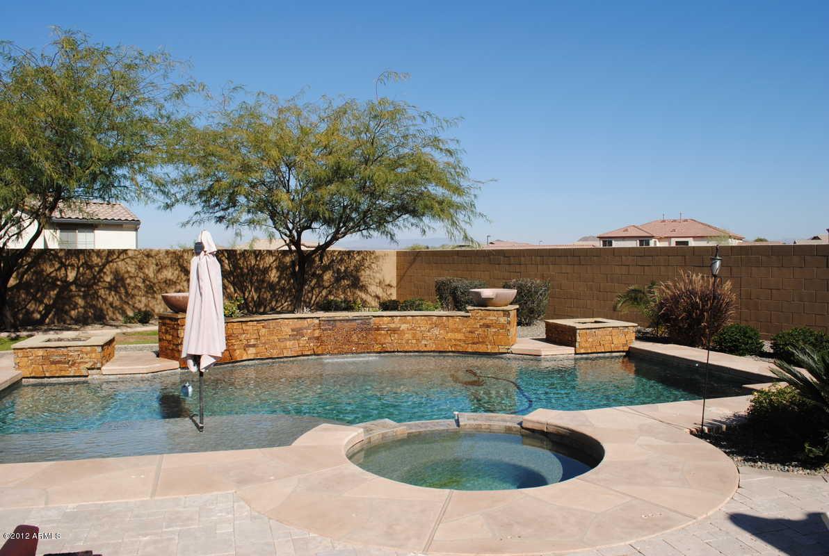 2036 W Chimney Rock Rd., Phoenix, AZ 85085