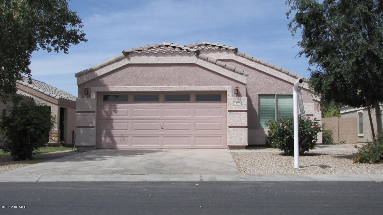 1228 E Bradstock Way, San Tan Valley, AZ 85140