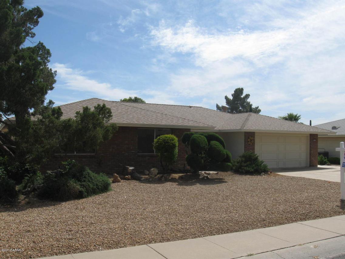 9527 W Greenway Rd., Sun City, AZ 85351