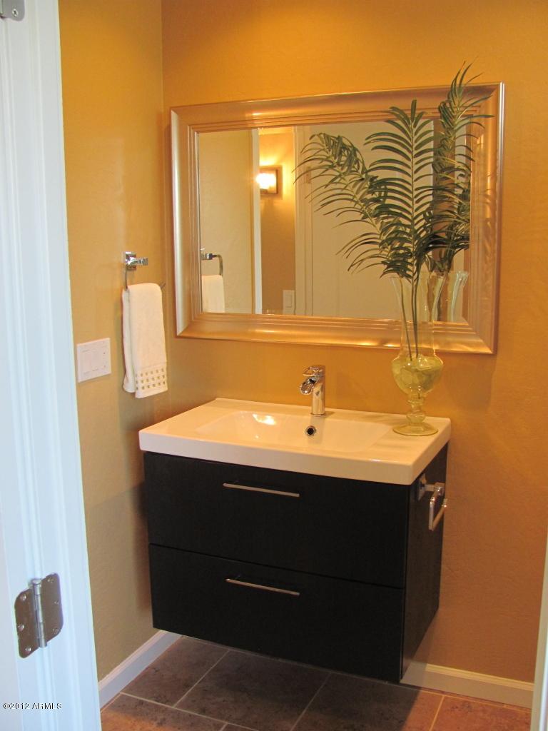 8602 E Malcomb Dr., Scottsdale, AZ 85250