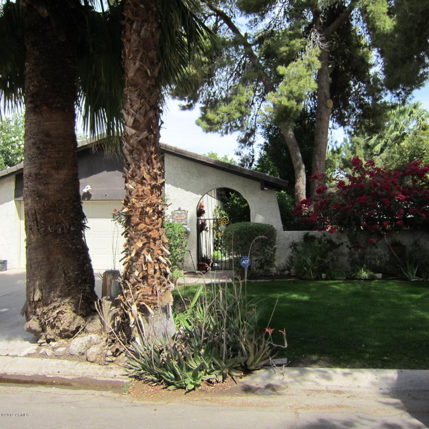 1530 E Northshore Dr., Tempe, AZ 85283