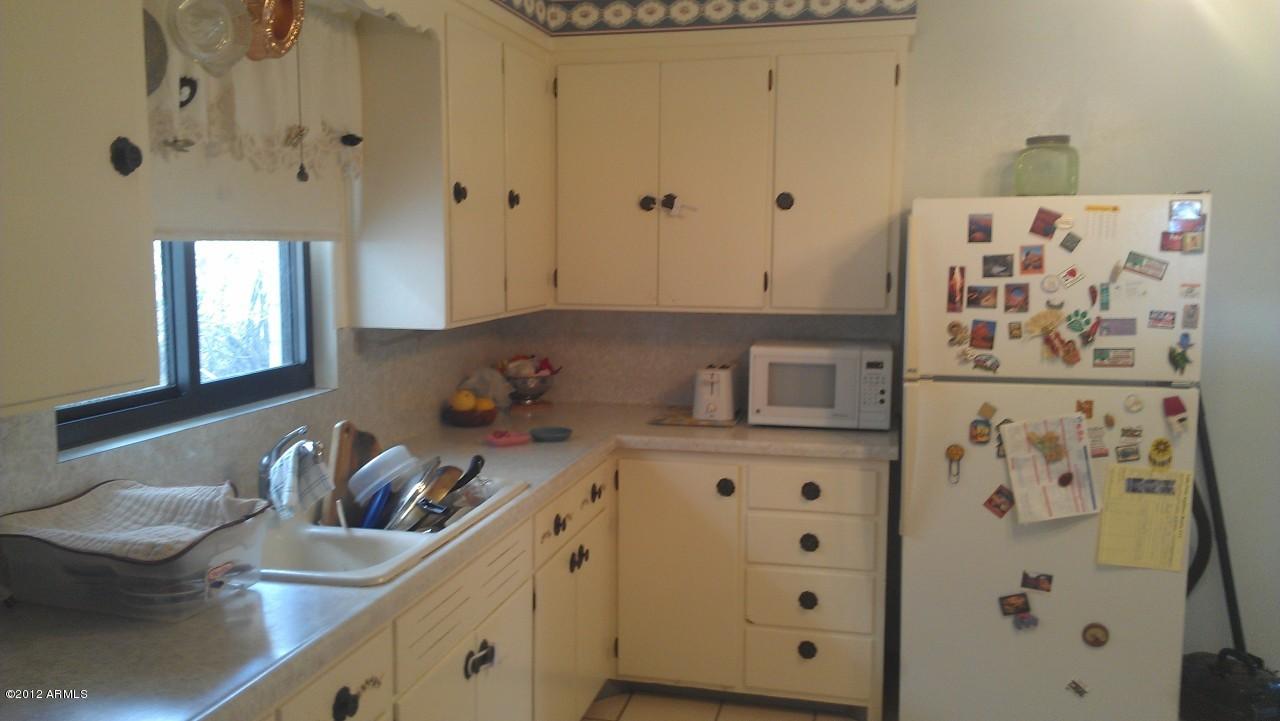 286 N Thunderbird Dr., Apache Junction, AZ 85120