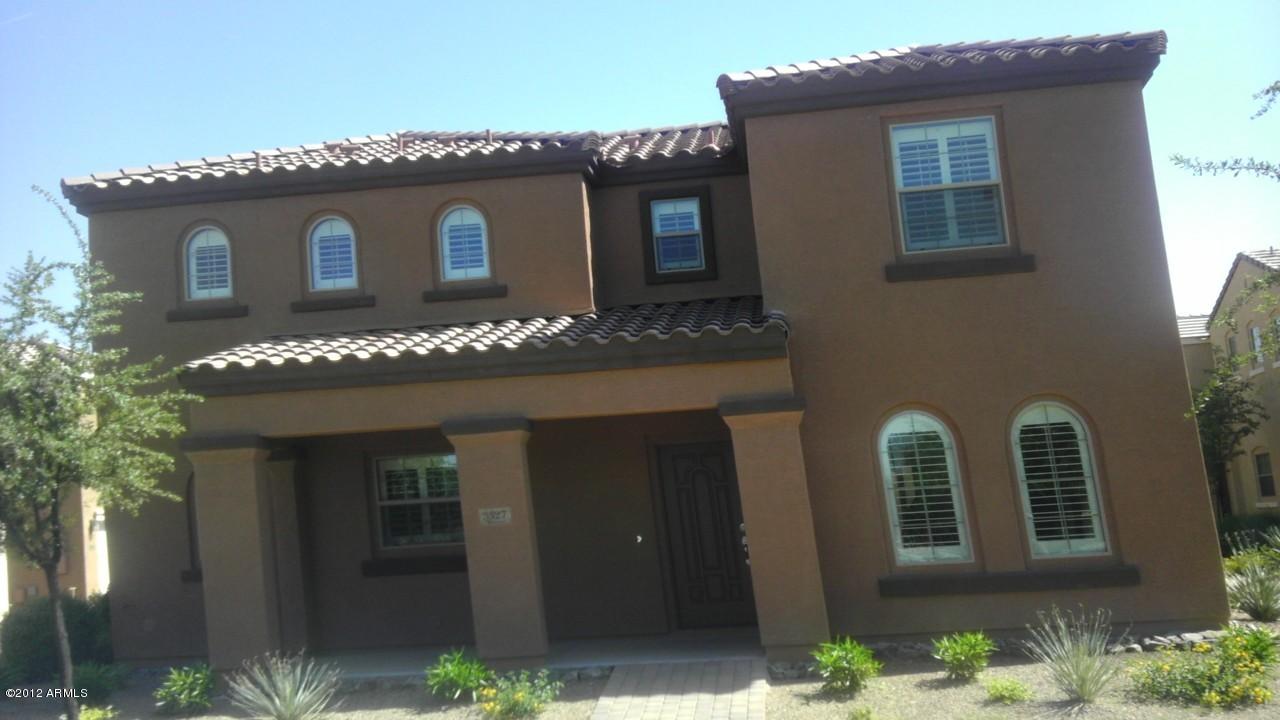 3327 E Loma Vista St., Gilbert, AZ 85295