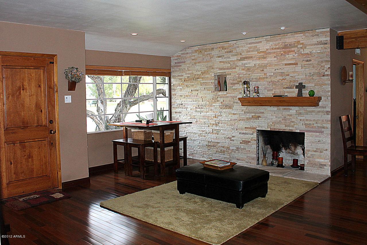 1129 W Holly St., Phoenix, AZ 85007