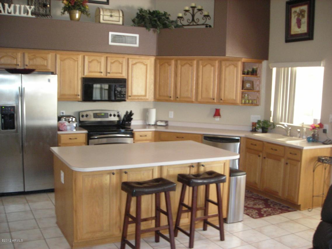 7807 W Kimberly Way, Glendale, AZ 85308