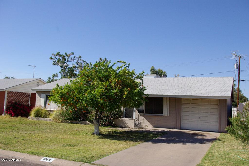 844 E Echo Ln., Phoenix, AZ 85020