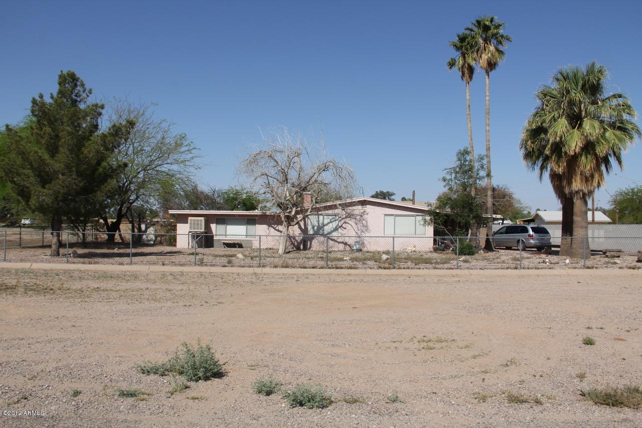 42376 N Friend Ave., San Tan Valley, AZ 85140