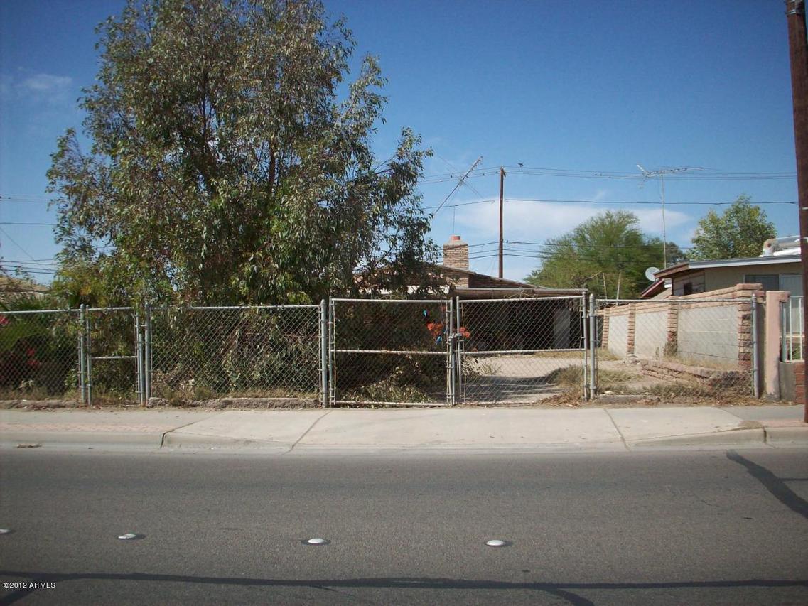 802 W Main St., Somerton, AZ 85350