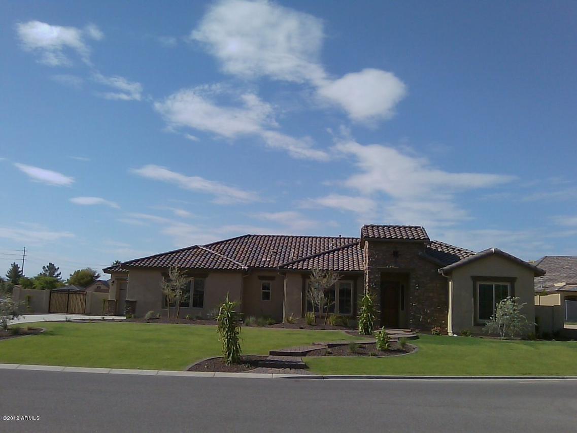 6840 E Ivyglen St., Mesa, AZ 85207