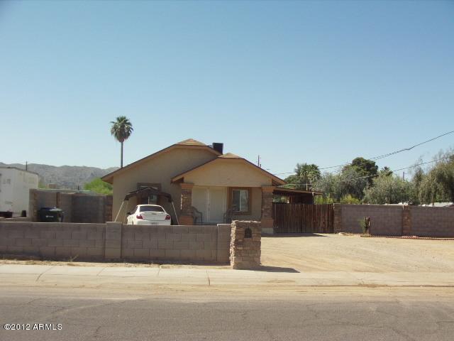 703 E Alta Vista Rd., Phoenix, AZ 85040
