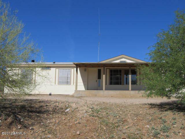 19161 E Oasis Dr., Black Canyon City, AZ 85324
