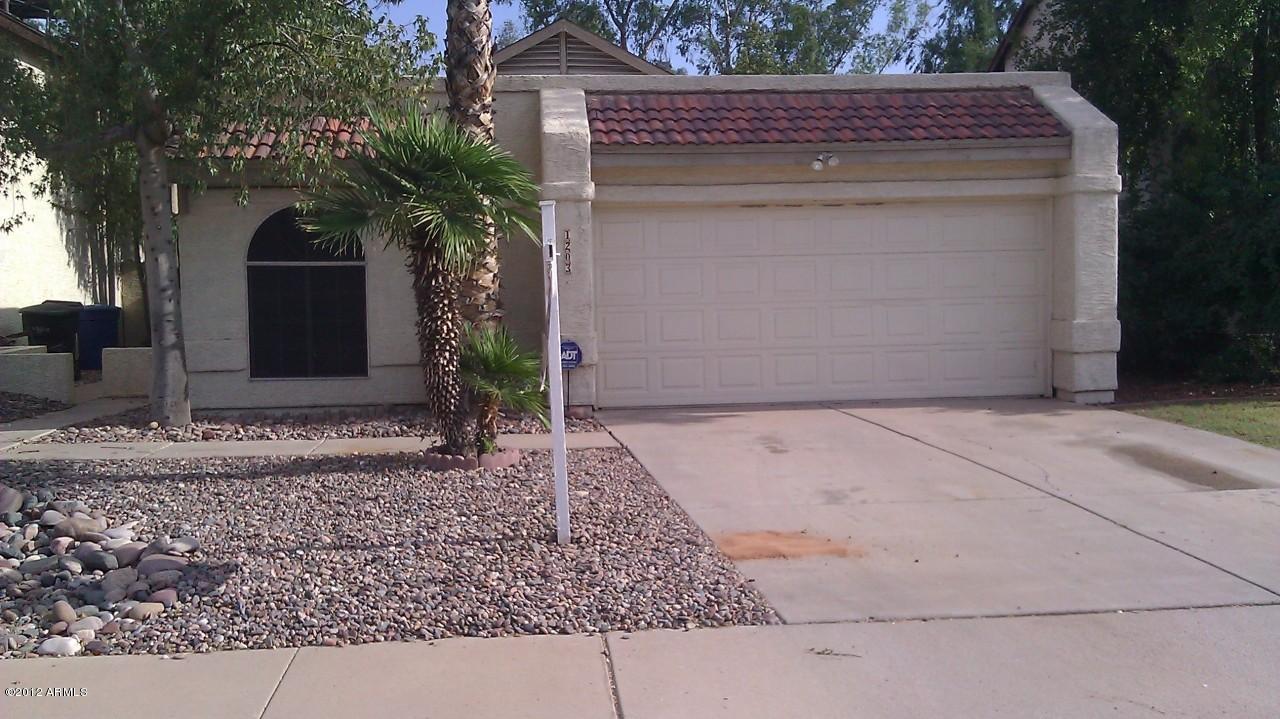 1203 W Manor St., Chandler, AZ 85224