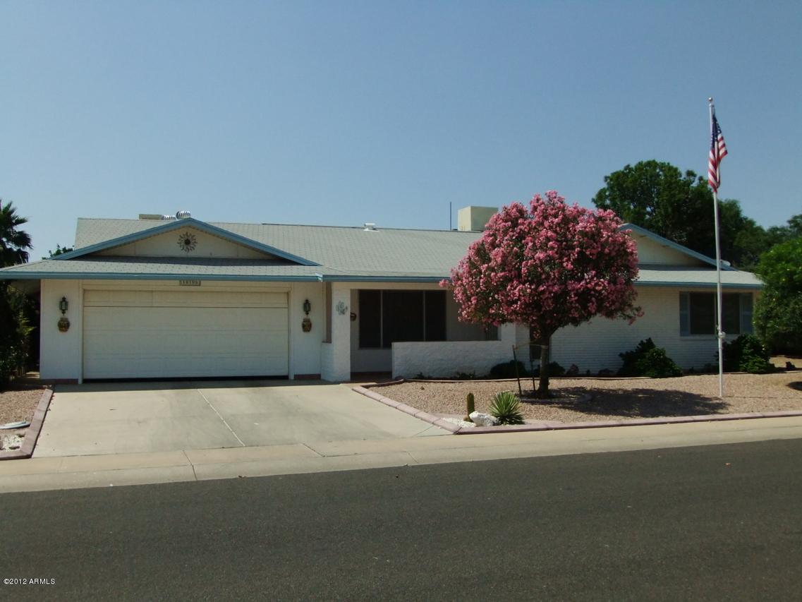 10106 W Willow Creek Cir., Sun City, AZ 85373