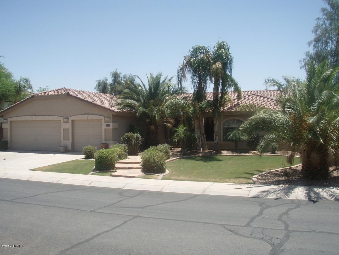 1391 E Horseshoe Dr., Chandler, AZ 85249
