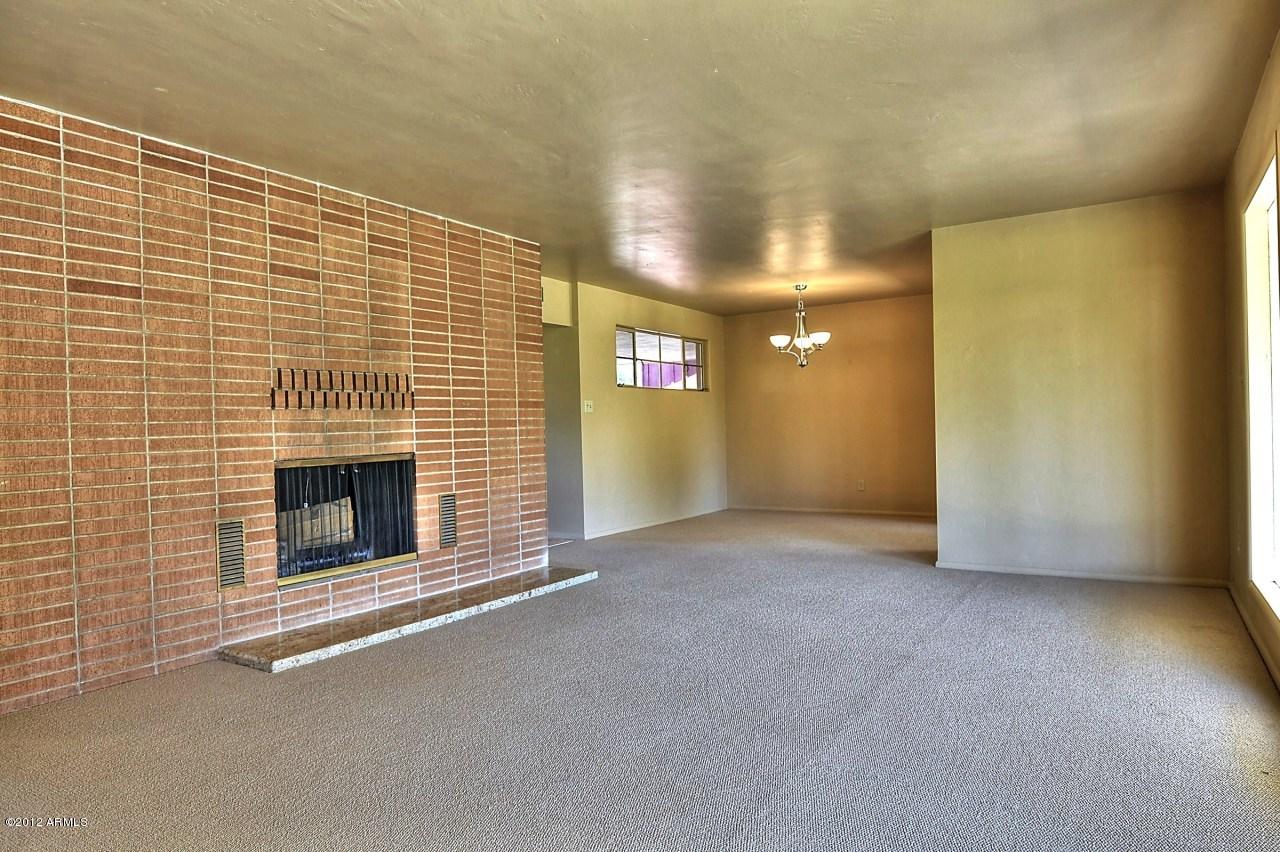 709 E Desert Park Ln., Phoenix, AZ 85020