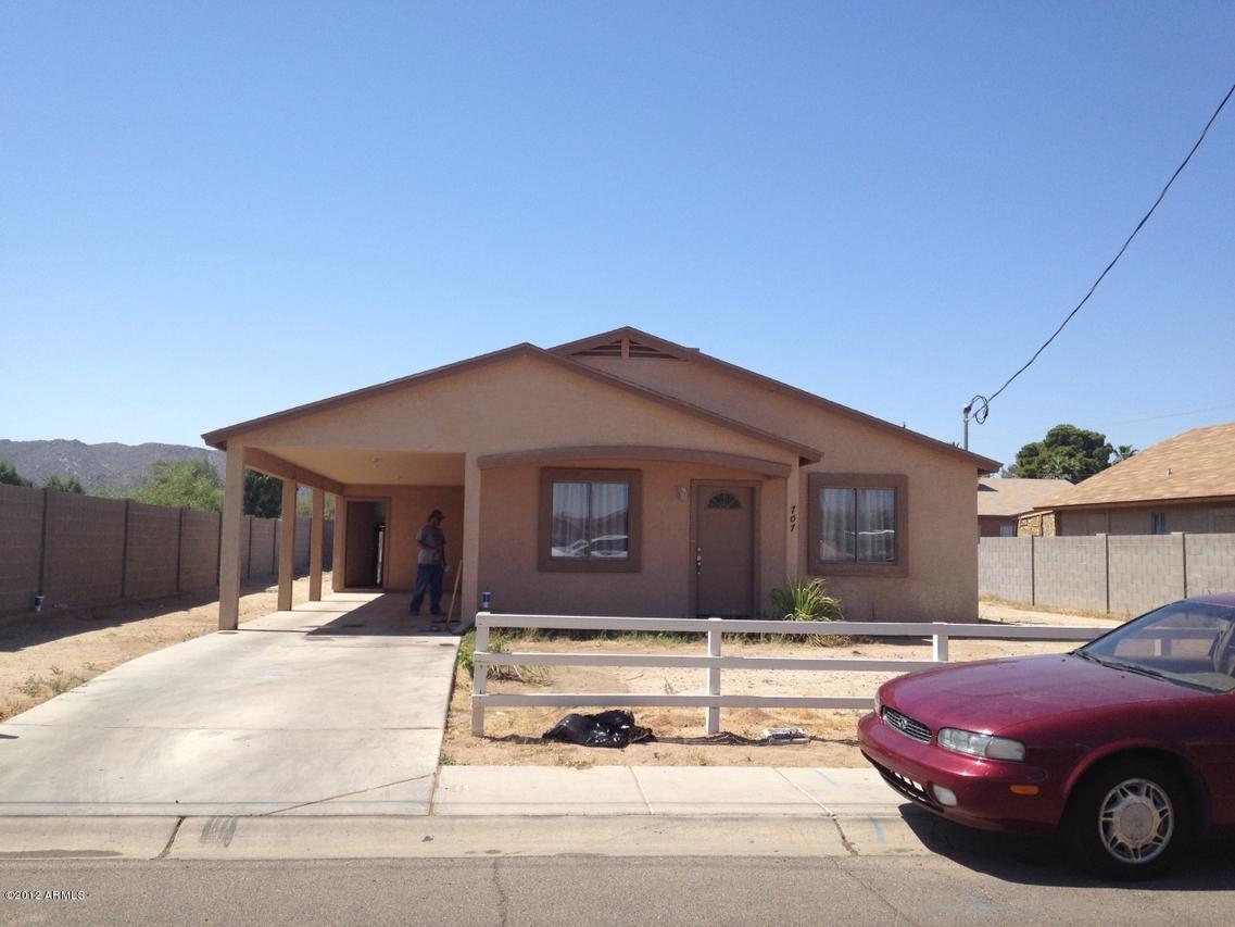 707 E Alta Vista Rd., Phoenix, AZ 85042
