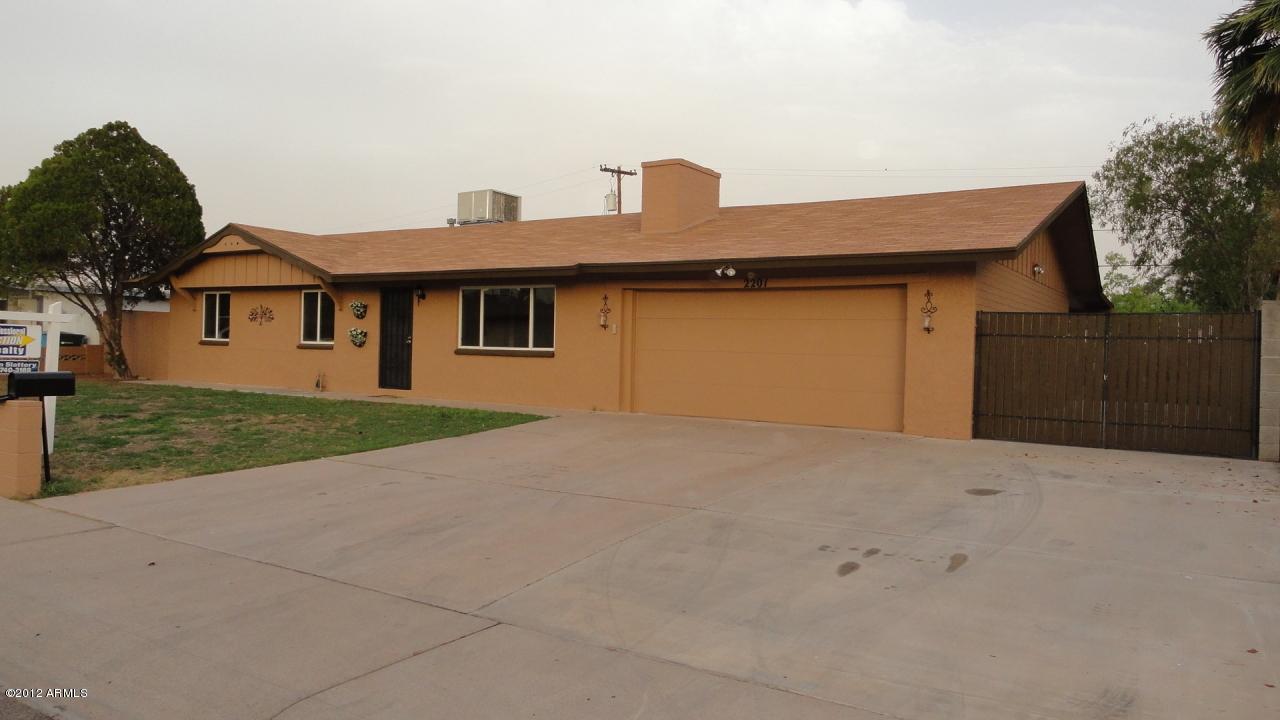 2201 W Shady Glen Ave., Phoenix, AZ 85023