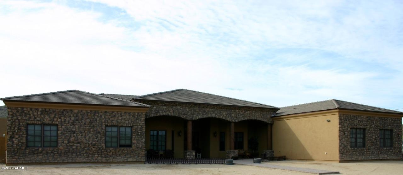 1207 E Magellan Dr., New River, AZ 85087