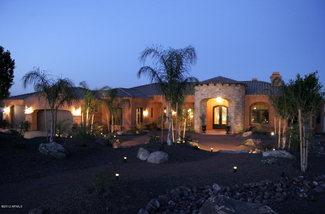 616 W Summerset Dr., Phoenix, AZ 85085