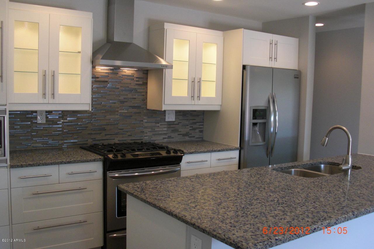 8602 E Rancho Vista Dr., Scottsdale, AZ 85251