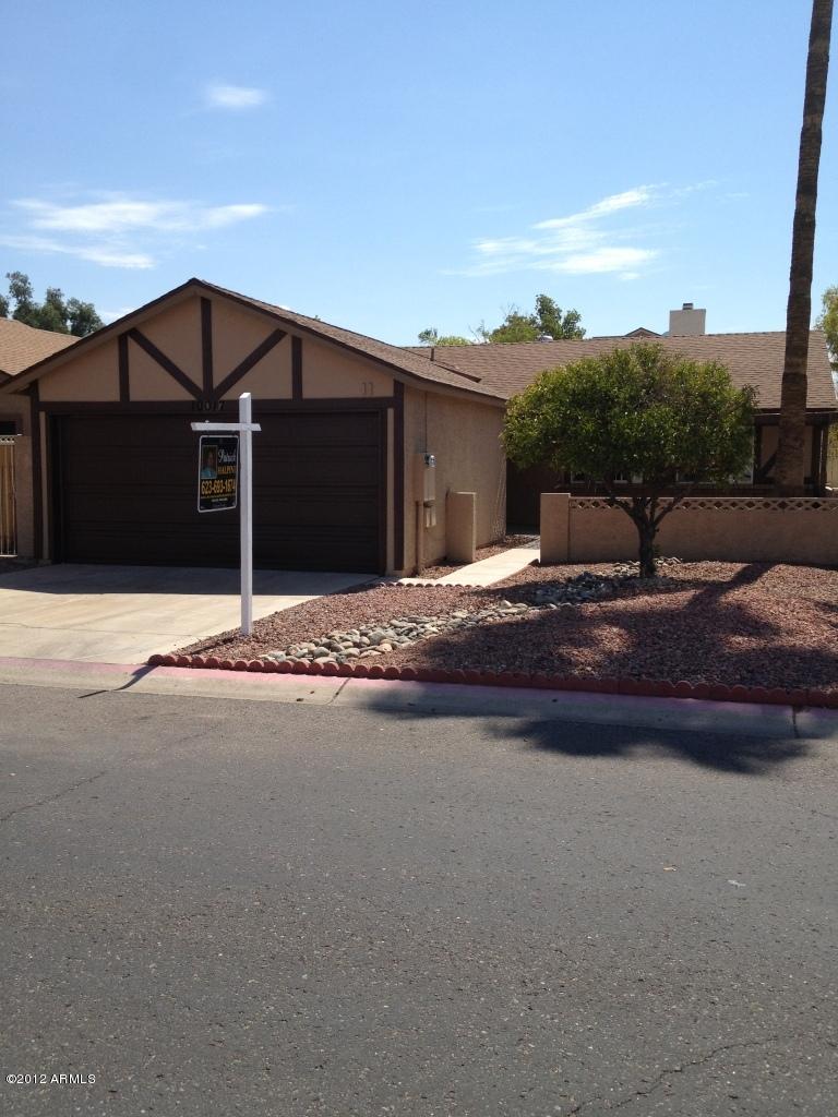 10017 N 66th Ln., Glendale, AZ 85302