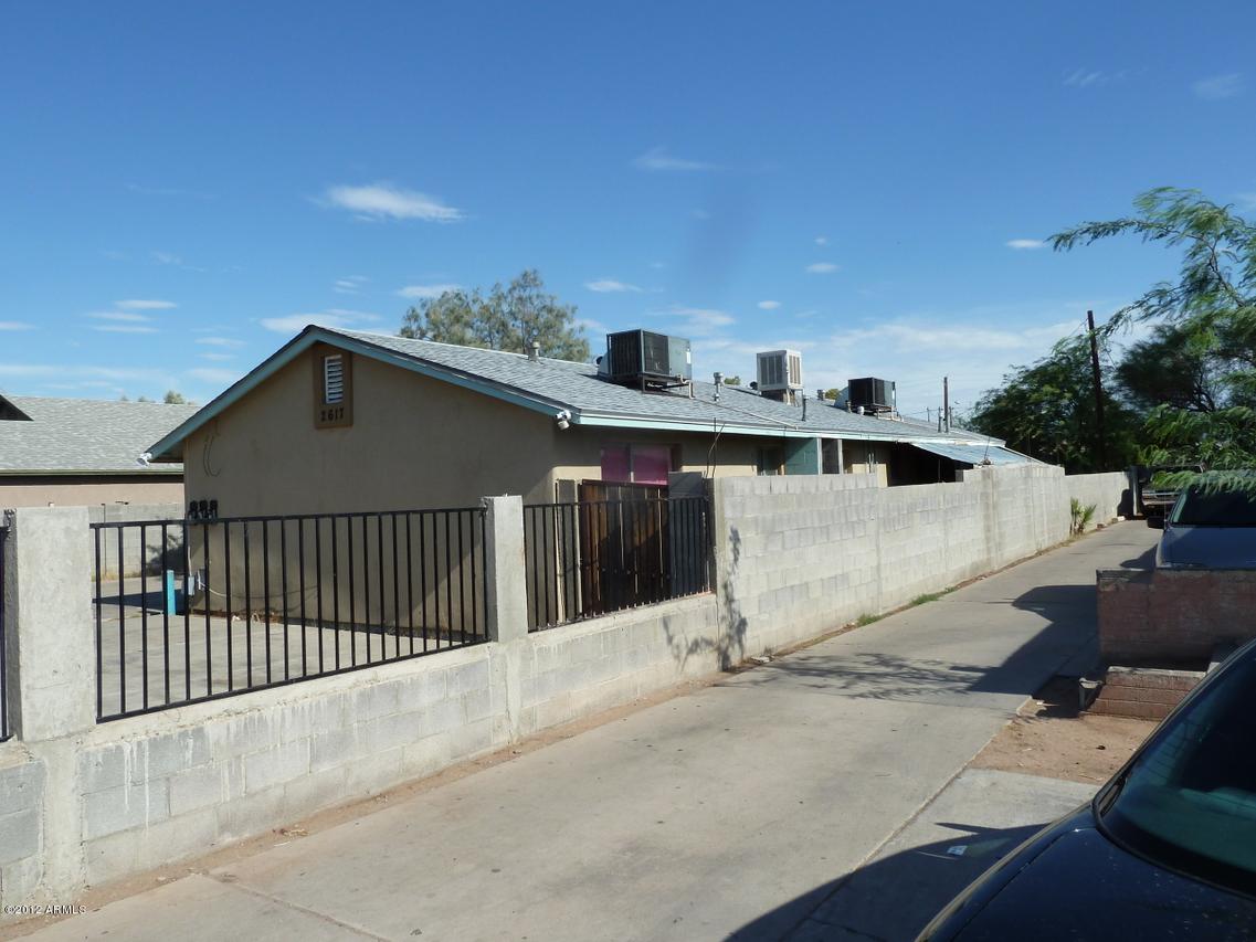 2621 E Brill St., Phoenix, AZ 85008