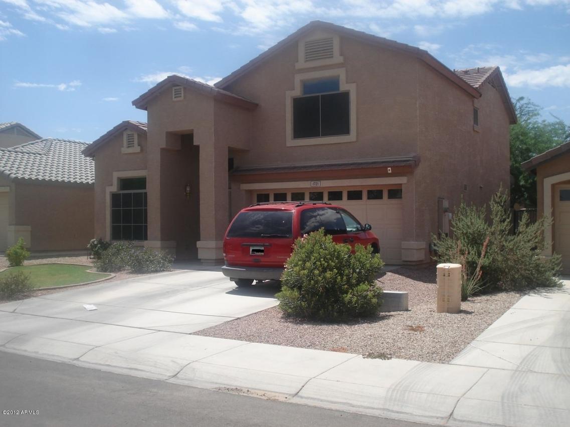 1721 E Kelsi Ave., San Tan Valley, AZ 85140