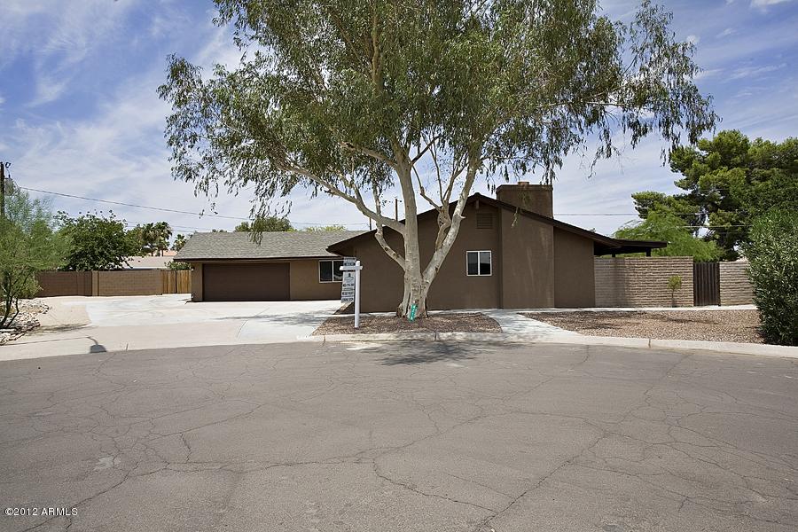 4218 E Becker Ln., Phoenix, AZ 85028