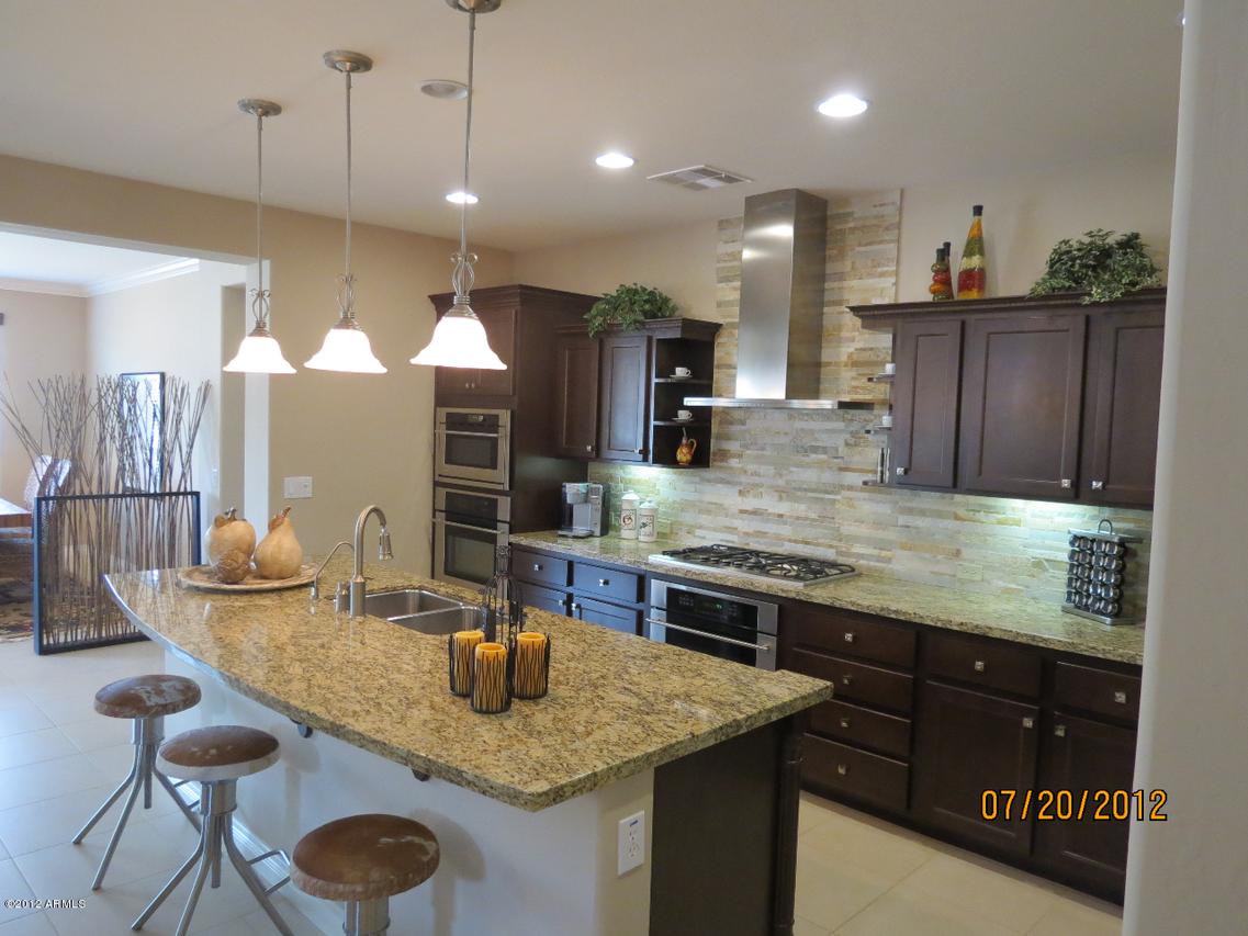 1546 E Sweet Citrus Dr., San Tan Valley, AZ 85140