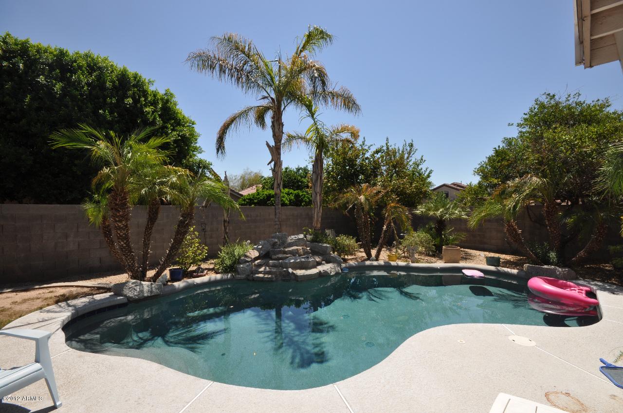 20423 N 40th Ave., Glendale, AZ 85308