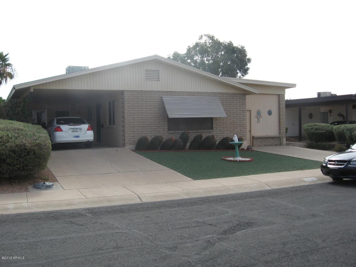 2233 N Middlecoff Dr., Mesa, AZ 85215