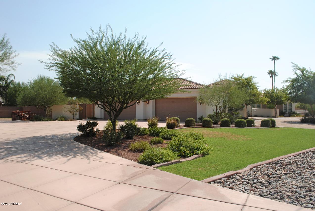 7035 W Surrey Ave., Peoria, AZ 85381