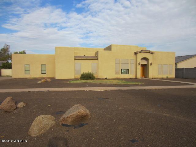 1645 N 26th St., Mesa, AZ 85213