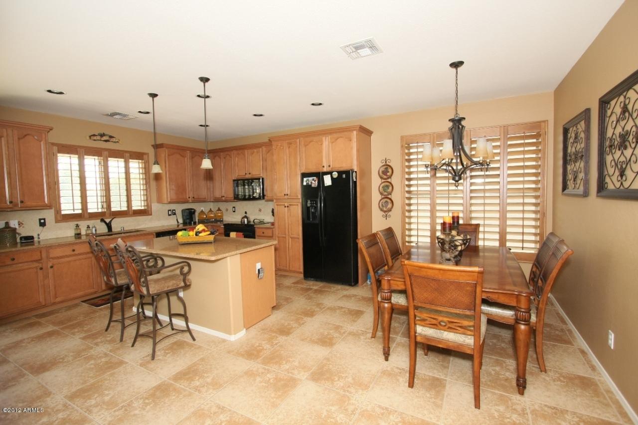 9911 W Odeum Ln., Tolleson, AZ 85353