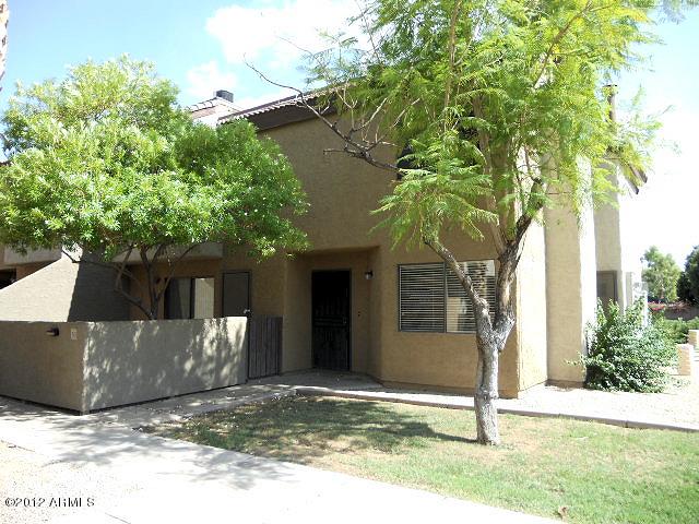 2040 S Longmore Dr. #30, Mesa, AZ 85202