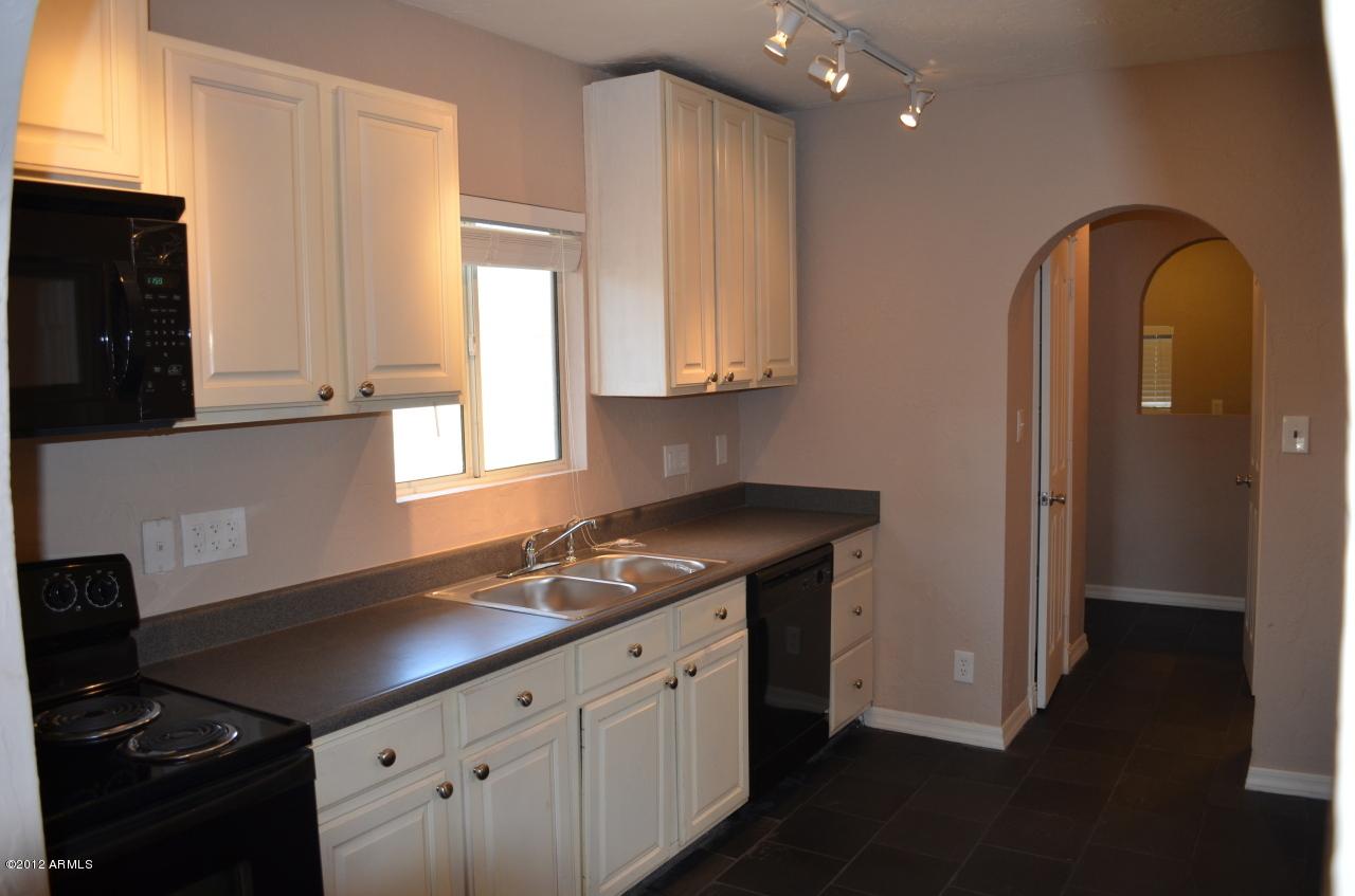 302 N 110th St., Apache Junction, AZ 85120