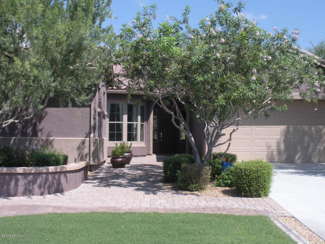 5016 W Yoosooni Dr., Phoenix, AZ 85087