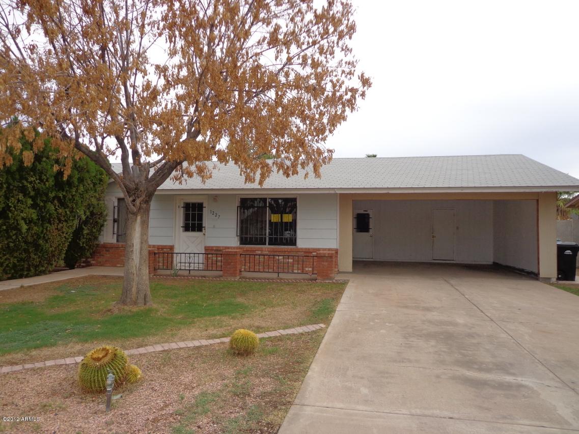 1227 S Olive Cir., Mesa, AZ 85204
