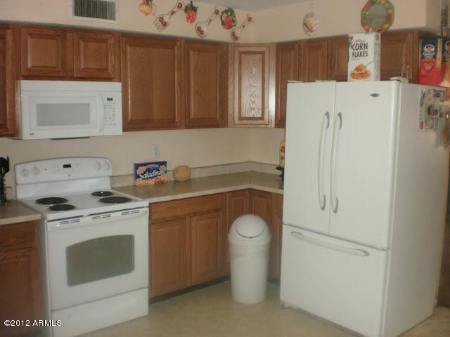 211 S Mountain Rd., Apache Junction, AZ 85120