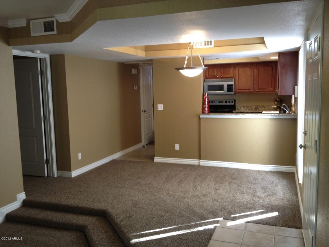 3405 W Danbury Dr. #D120, Phoenix, AZ 85053