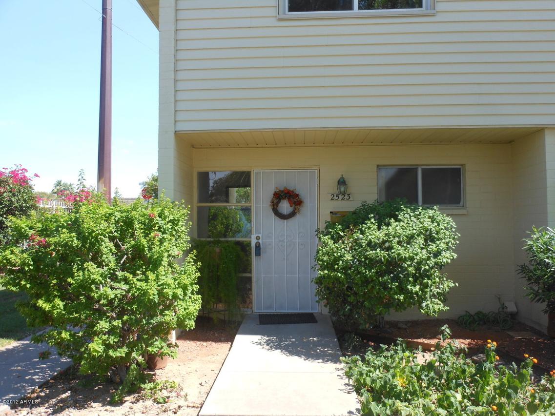 2523 W Rose Ln. #A13, Phoenix, AZ 85017