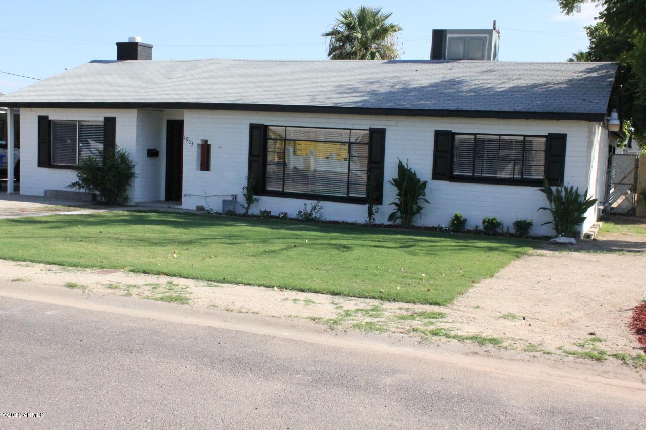 1903 E Mitchell Dr., Phoenix, AZ 85016