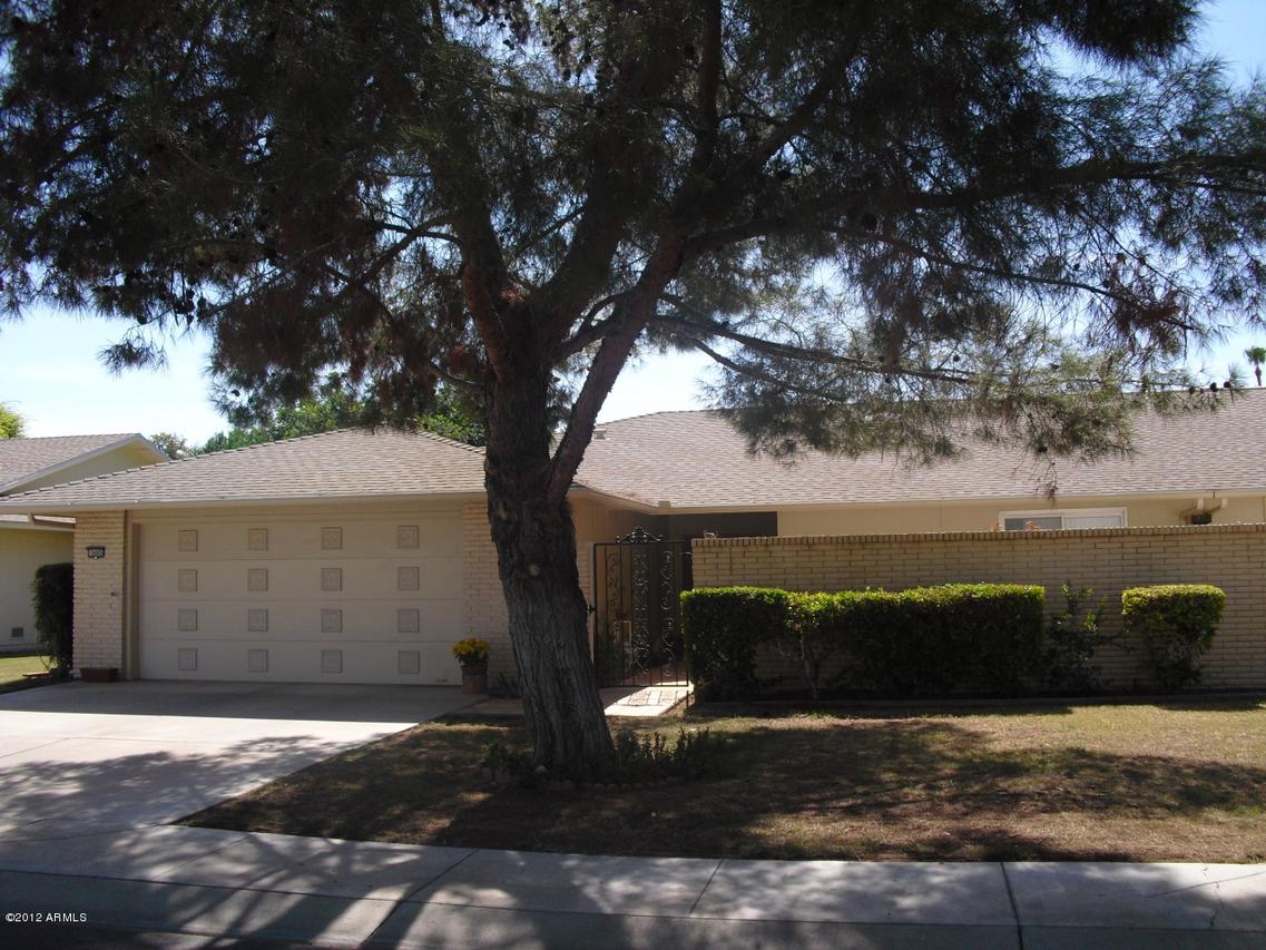 19005 N Signal Butte Cir., Sun City, AZ 85373
