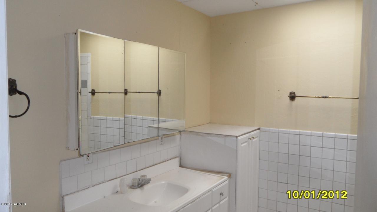 2646 E Beverly Ln., Phoenix, AZ 85032