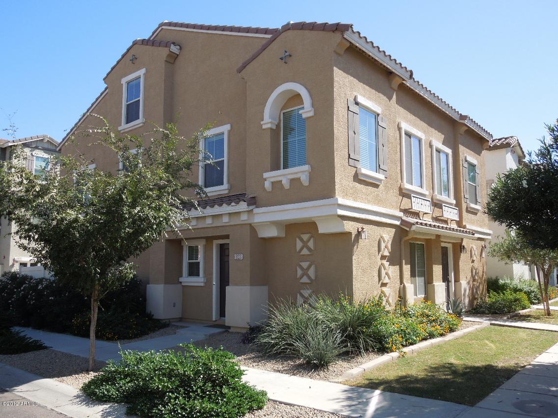 923 W Aspen Way, Gilbert, AZ 85233