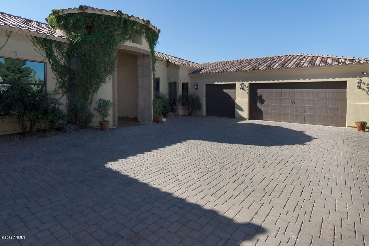 5031 W Electra Ln., Glendale, AZ 85310