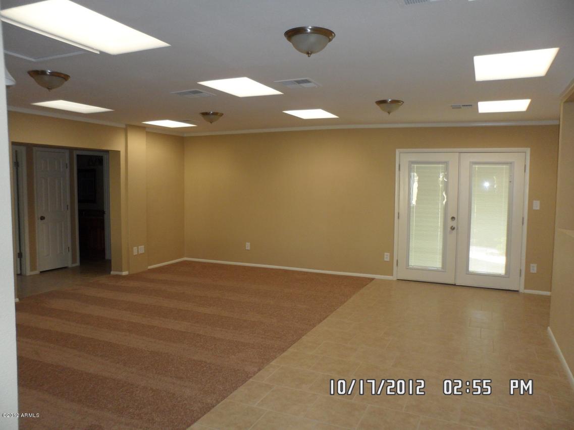 17213 N Lindner Dr., Glendale, AZ 85308