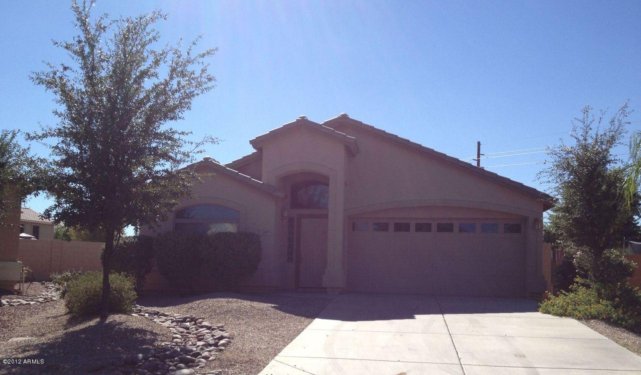 1397 W Jersey Way, San Tan Valley, AZ 85143